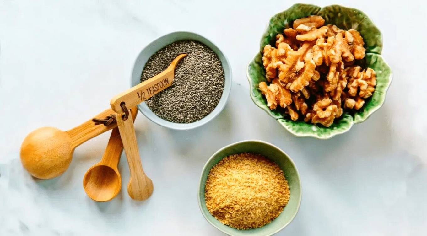 4 Healthy Fats That May Support Kidney Health and 4 Risky Fats You Should Know About