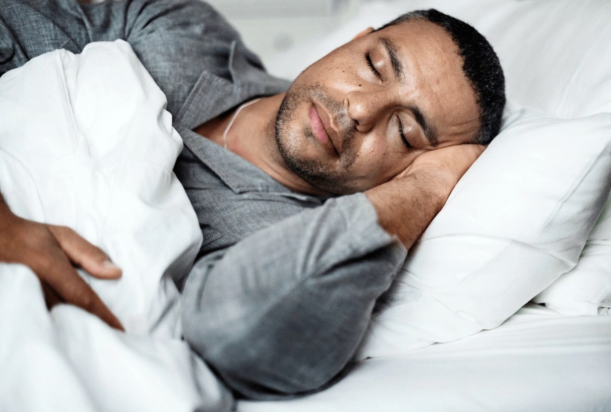 Understanding Symptoms That May Appear While Sleeping and How They Relate to Stroke Awareness for Better Health