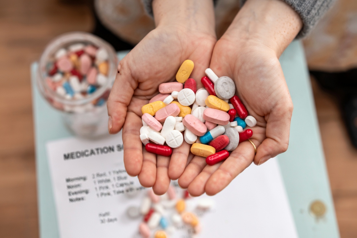 Cardiologist Warns: These 5 Pills Increase the Risk of Heart Attack and Stroke in the Elderly