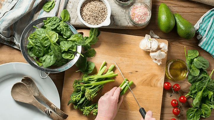 How to Support Your Thyroid Health Naturally With 6 Simple Steps You Can Start Today