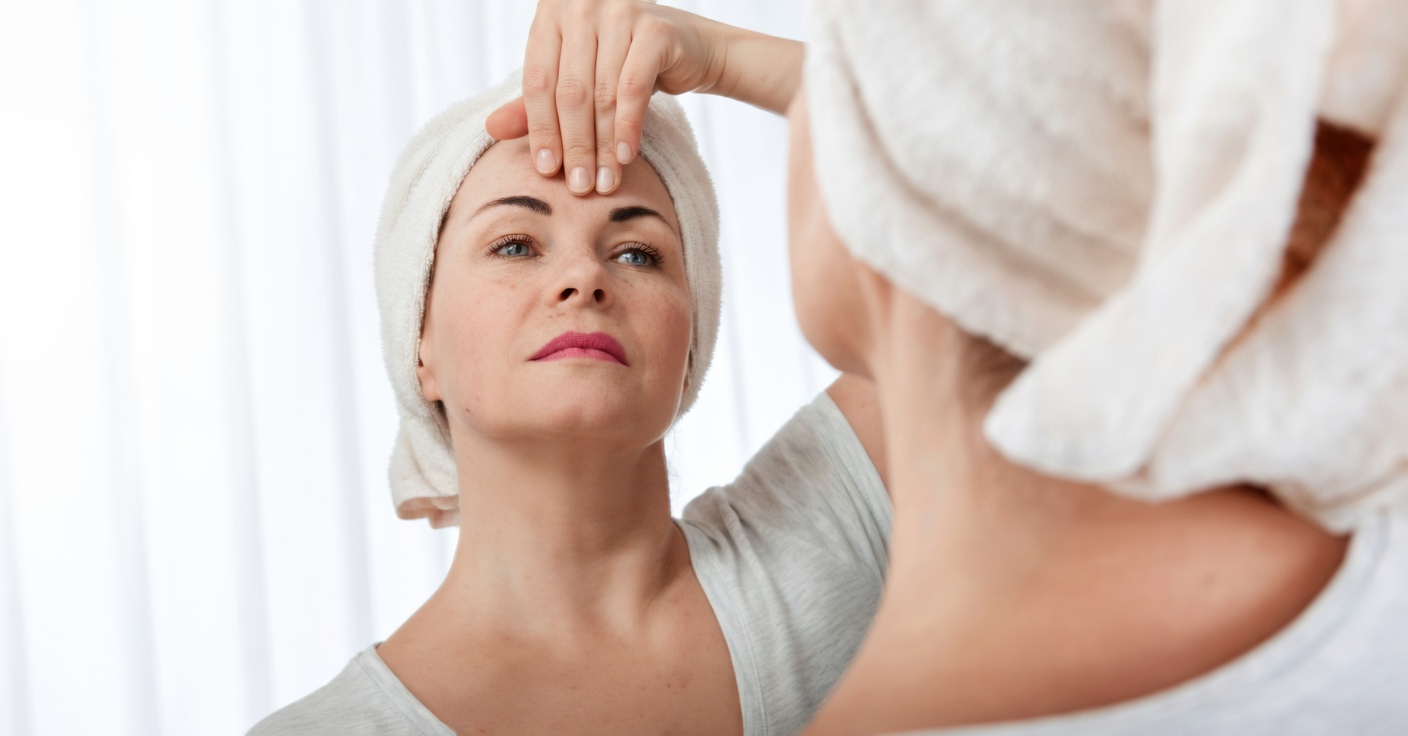 Seniors: Glow Brighter in Minutes – A Simple Facial Massage Remedy