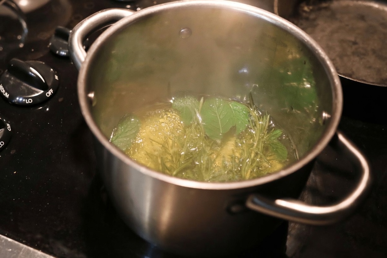 Exploring the Rosemary and Clove Hair Tonic Ritual for Healthier-Looking Hair in Your Evening Routine