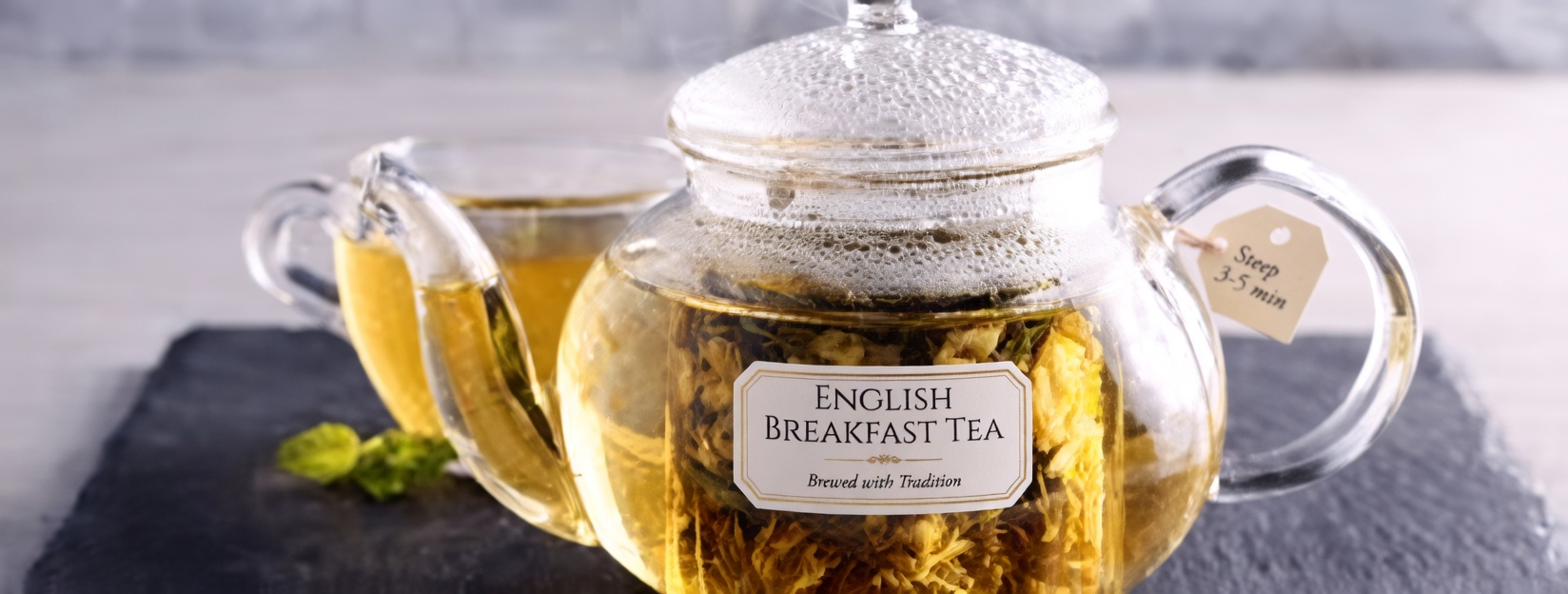 How to Prepare Bay Leaf, Rosemary, and Clove Tea for Your Natural Joint Wellness Routine