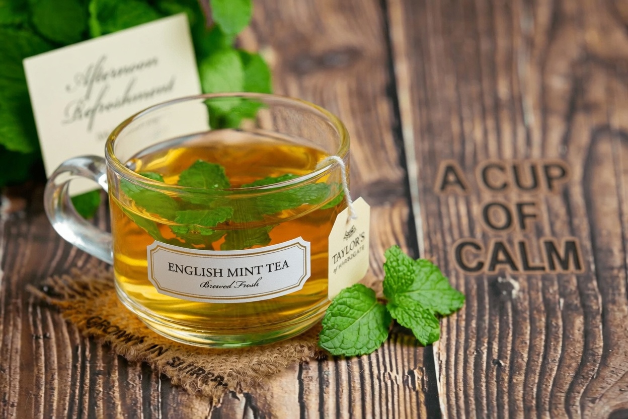 5 Gentle Nighttime Drinks That May Help Support Your Liver Function While You Sleep