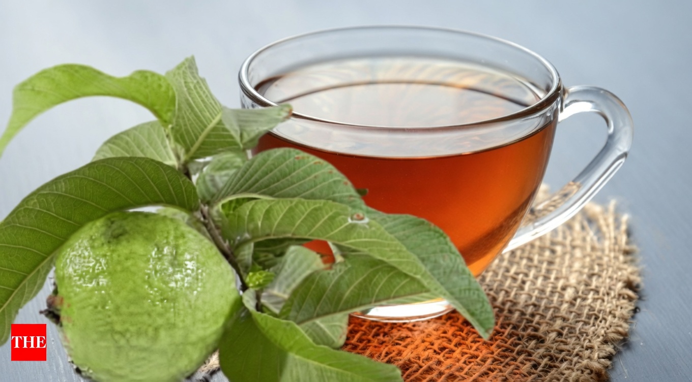 Guava Leaf Tea: The Everyday Herbal Drink That May Support Digestion, Blood Sugar Balance, and Heart Health