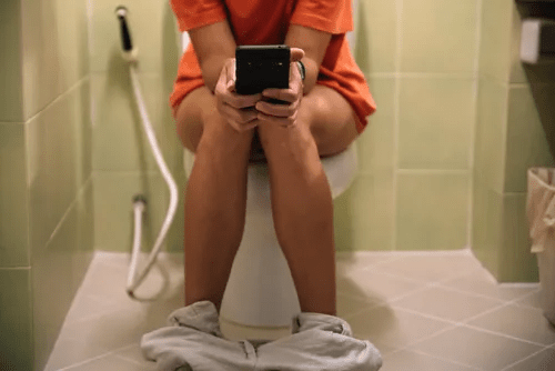 Alert! 10 Silent Symptoms of Colon Cancer (That You Ignore)