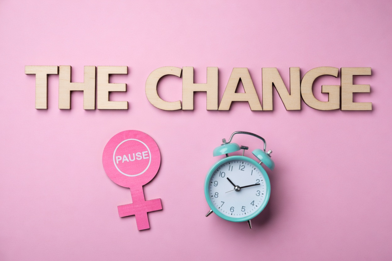 Early Menopause: 10 Signs (and More) to Watch Out For!