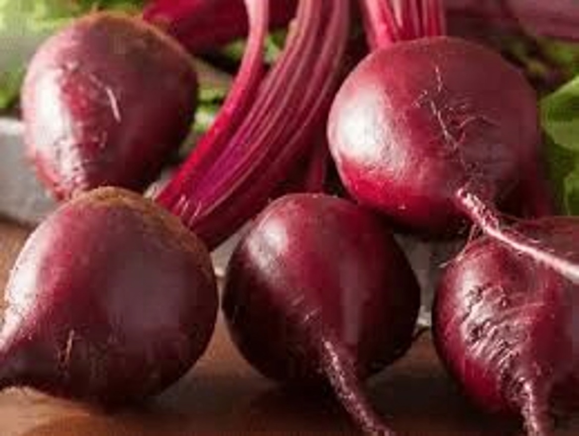 Over 40 and Seeing More Wrinkles? Try This Beetroot Night Routine to Support Natural Collagen