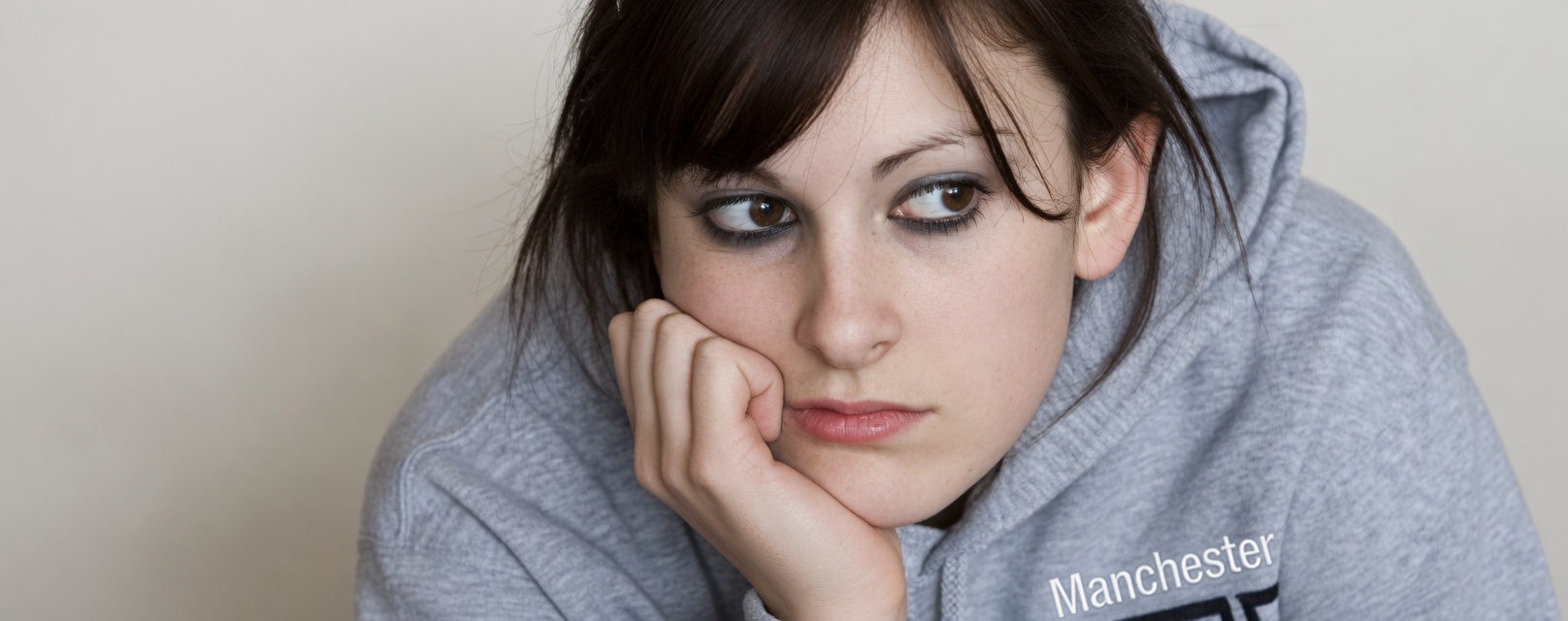 Over 65? Discover the 8 Subcortical Vascular Dementia Signs Families Often Overlook (Especially #5)