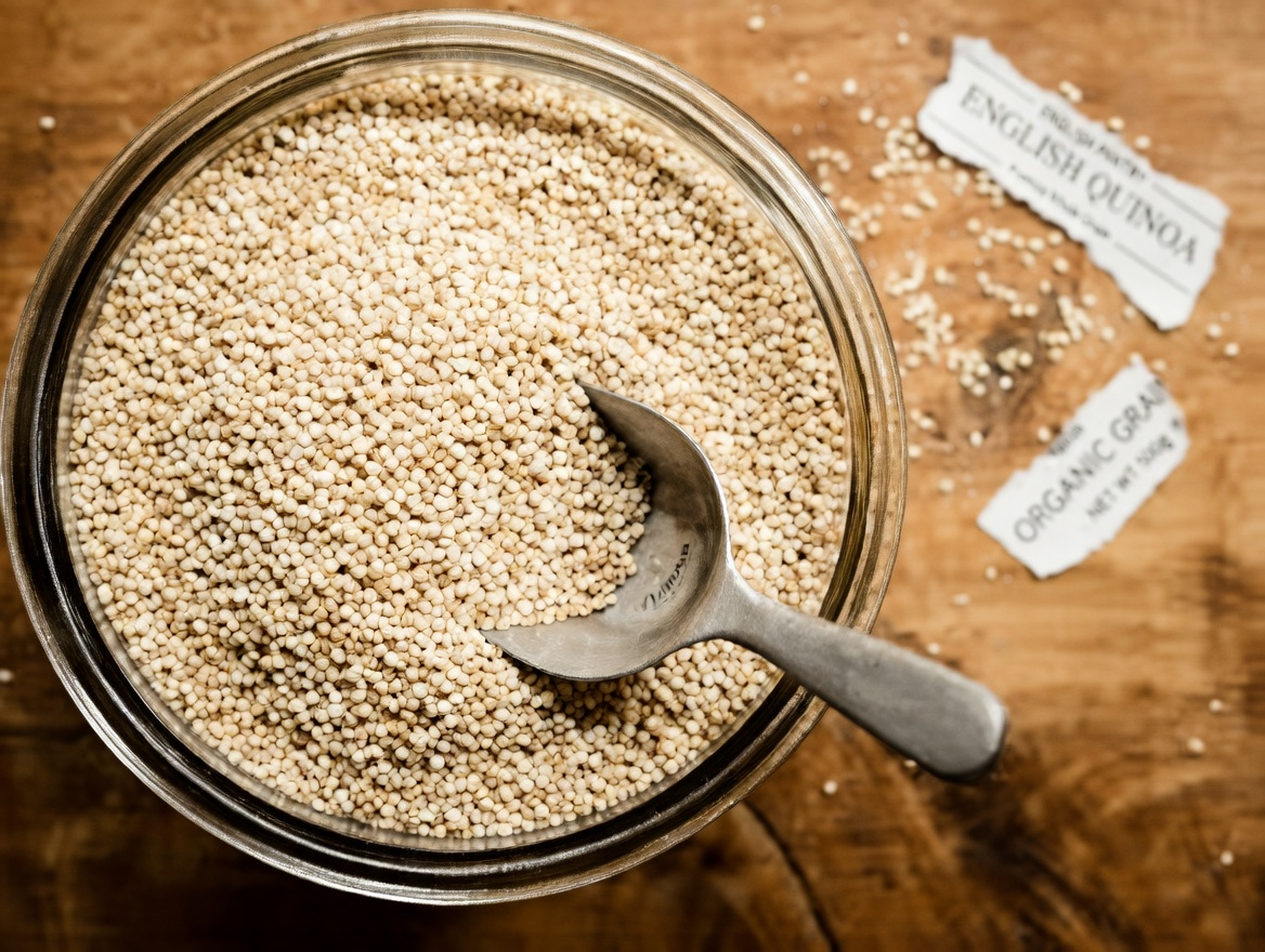 Say Goodbye to Muscle Loss: 7 Essential Foods That Defeat Sarcopenia!