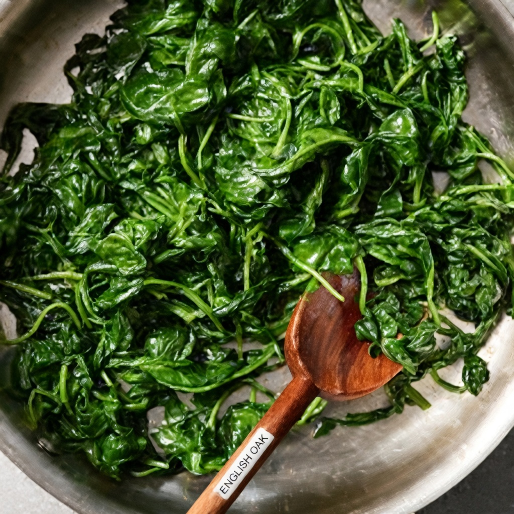 Top 5 Magnesium-Rich Foods for Seniors to Support Muscle Function and Comfort During Leg Cramps