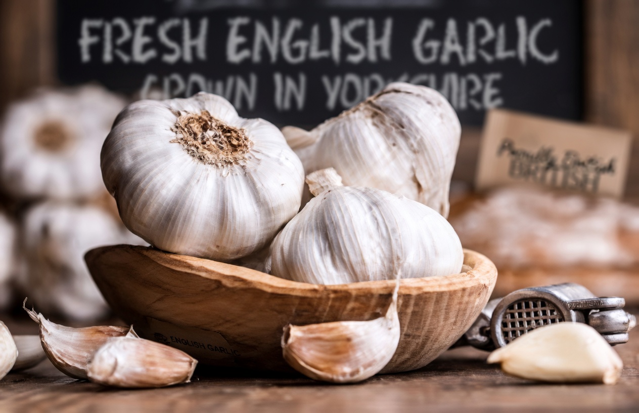 Clove and Garlic: A Powerful Natural Combination for Better Health