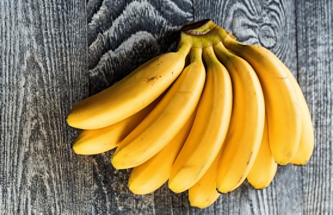 8 Serious Mistakes When Eating Bananas That May Affect Your Energy and Digestion After 40