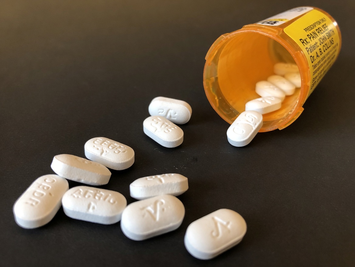 As a Heart Surgeon, I'm WARNING: THIS Common Pill Weakens Seniors' Hearts!