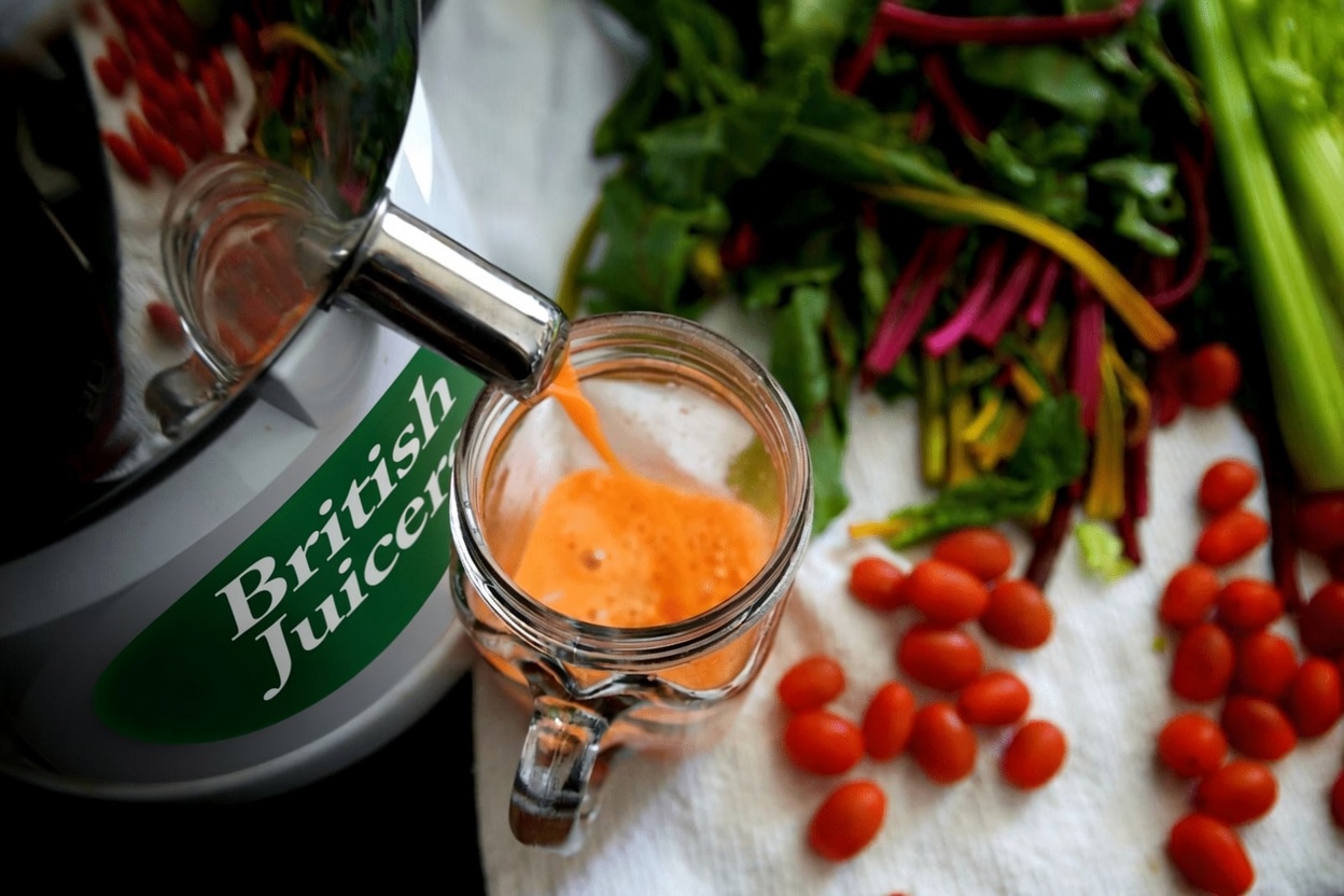 Rejuvenate Your Eyes Naturally With This Powerful Morning Drink