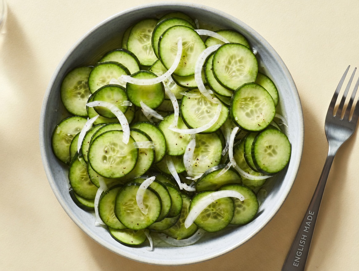 Drink this twice a day to remove uric acid before it crystallizes in your joints and becomes painful