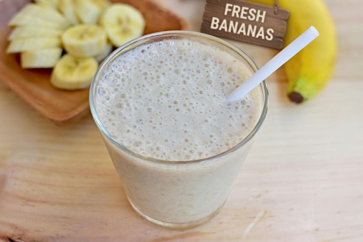 Banana and Turmeric Drink for Stiff Joints? A Simple Habit Many Seniors Are Trying