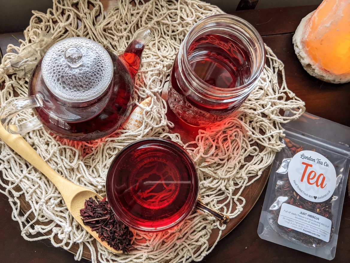 What You Might Notice When Adding a Hibiscus, Avocado, and Clove Drink to Your Daily Routine