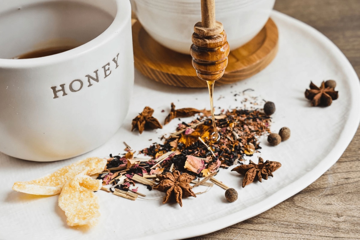 Discover the Soothing Power of Ginger, Bay, Cinnamon, and Clove Tea