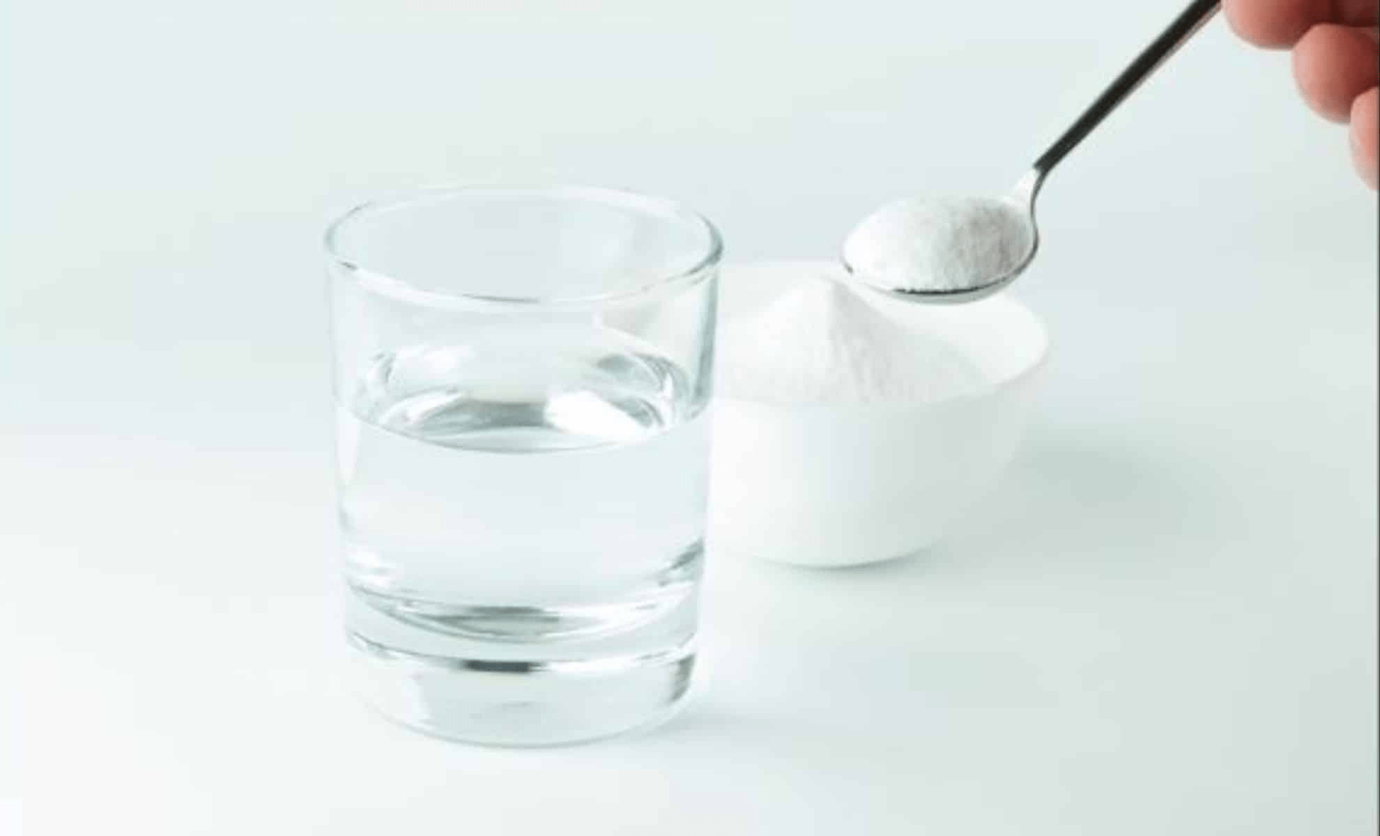SENIORS, Use BAKING SODA Like THIS and Watch 13 Health Problems Disappear!