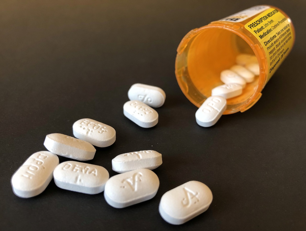 What Older Adults Should Know About This Pill and Potential Heart Health Considerations in Daily Use
