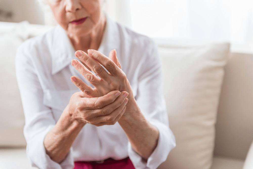 3 Key Nutrients Research Suggests May Help Support Comfort and Nerve Health in Neuropathy