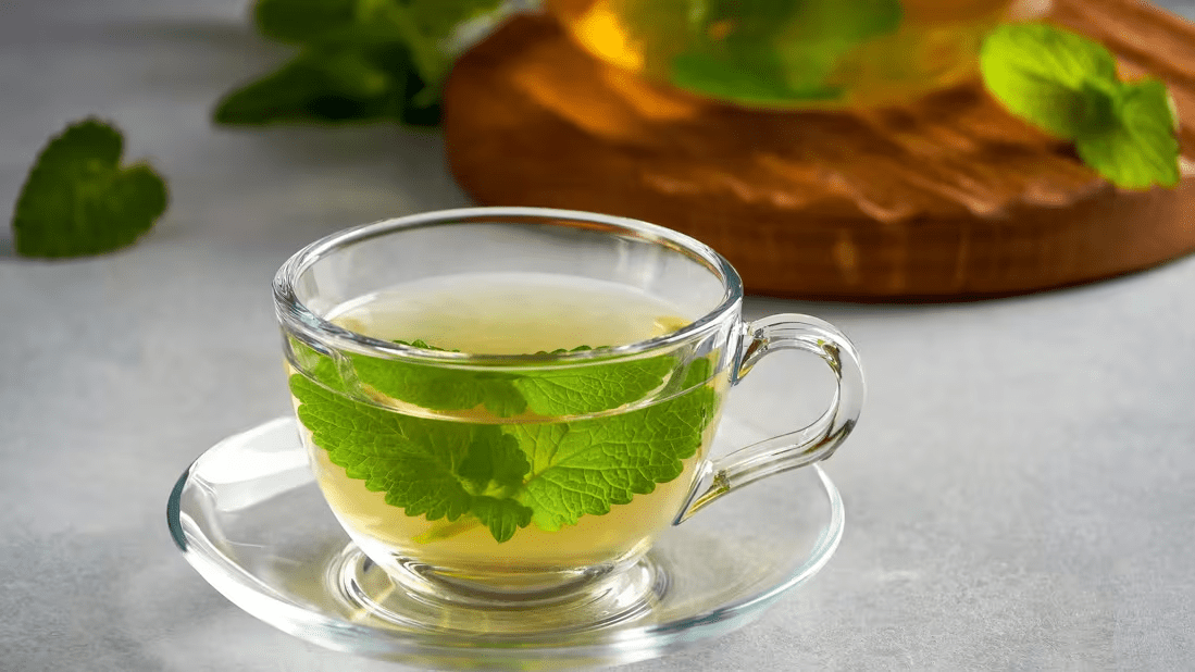 Natural Herbs and Leaves That May Support Thyroid Health: Forgotten Secrets You Should Know
