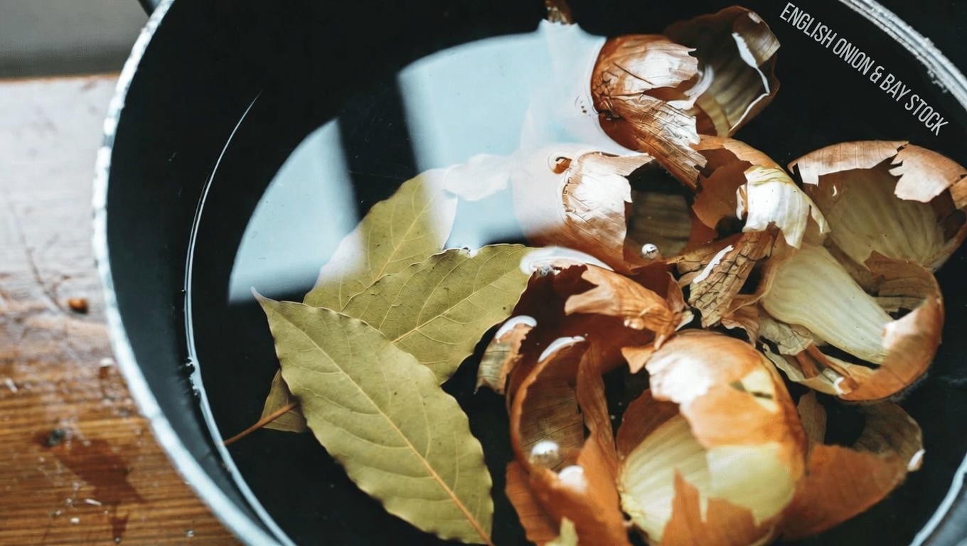 Discover How Onion and Bay Leaves May Help Support Natural Hair Shine and Richness as Gray Hair Appears