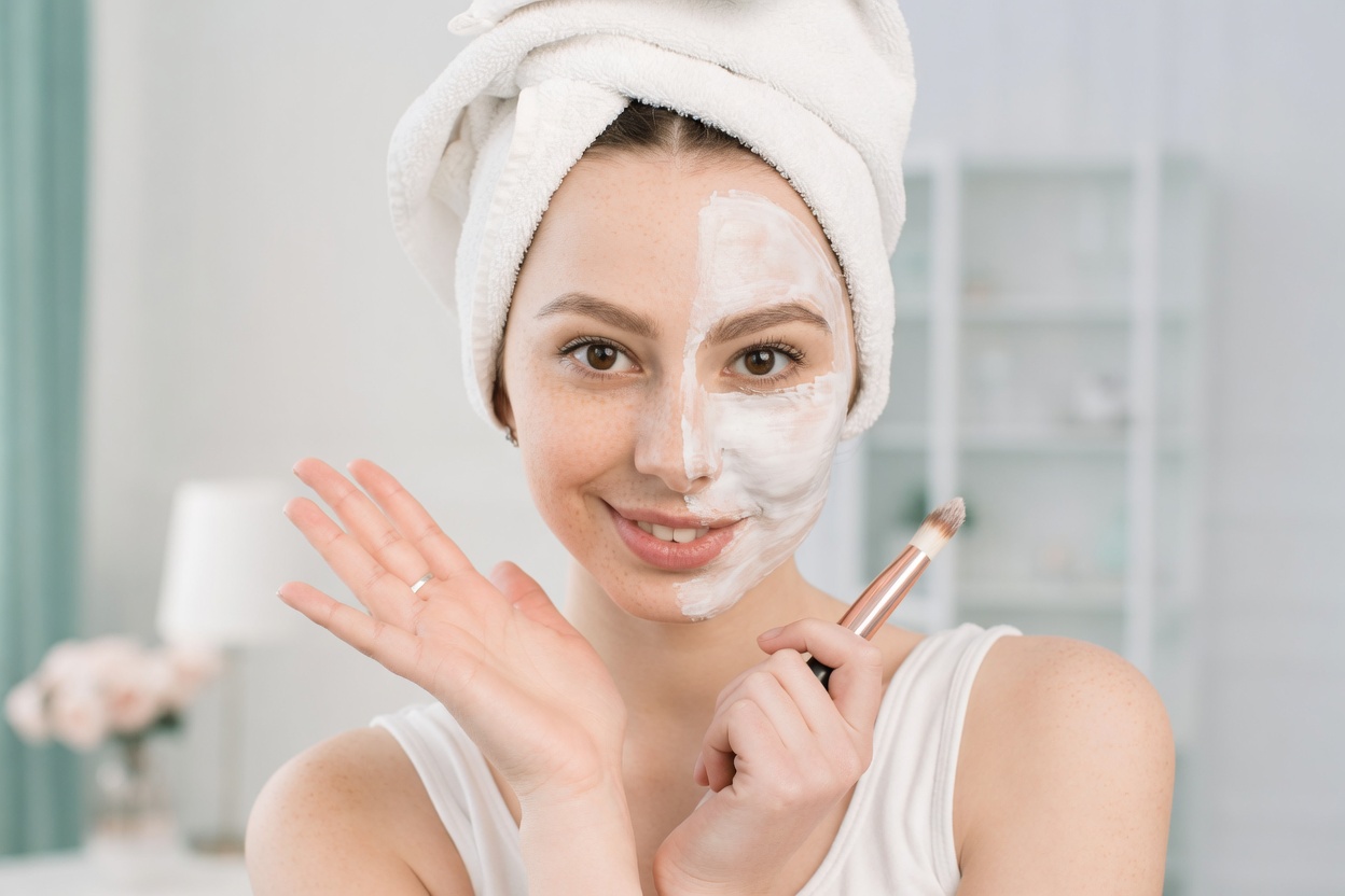 Baking Soda on the Face: Benefits, Risks, and How to Use It Safely