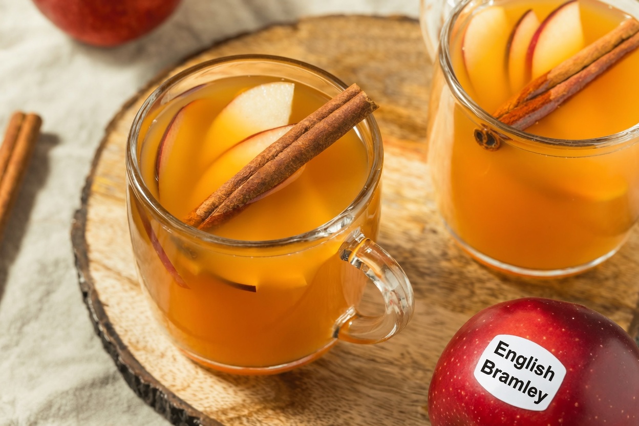 How Seniors Can Explore Apple Cider Vinegar Foot Soaks for Everyday Foot Comfort