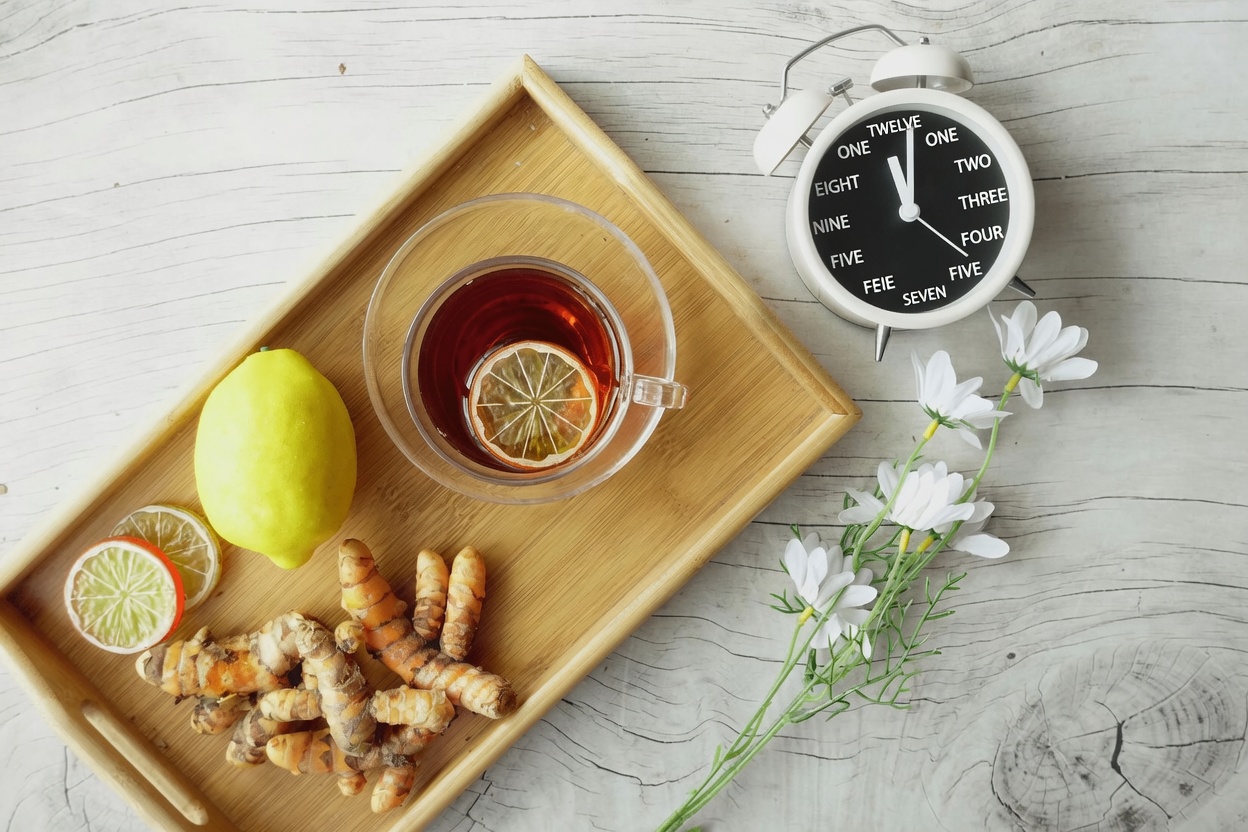 Natural Fertility Support Tonic with Banana, Egg, Ginger, and Garlic: A Simple Home Guide
