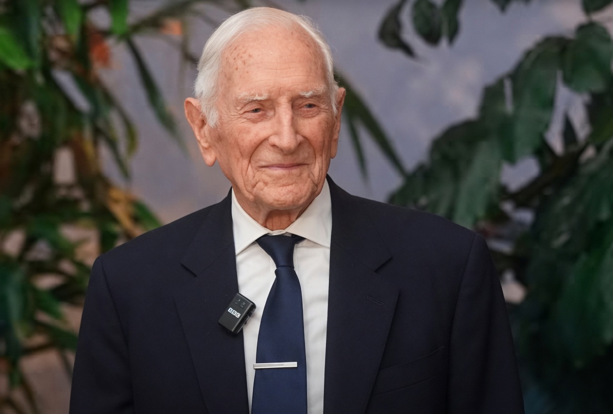 The 100-Year-Old Harvard-Trained Doctor’s Practical Habits for Healthier Aging: Insights from Dr. John Scharffenberg