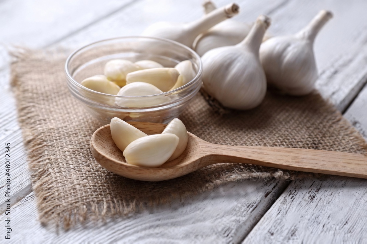 14 Best Foods to Support Healthy Circulation in Your Legs and Feet
