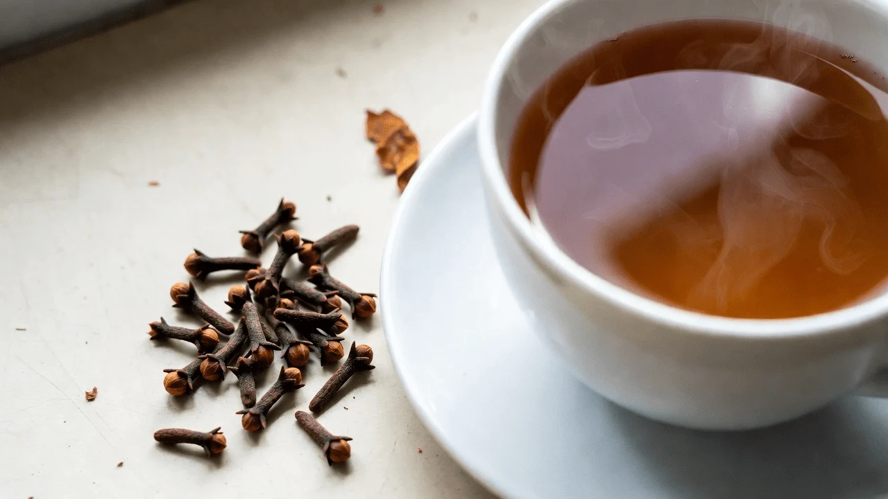 The Powerful Seed Behind an Ancient Drink: How Cloves May Support Circulation and Metabolic Health