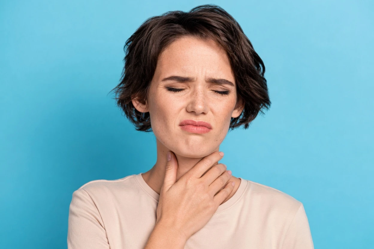 Cold Weather Doesn’t Cause Pneumonia — Here’s What Really Does (And How to Protect Your Lungs This Winter)