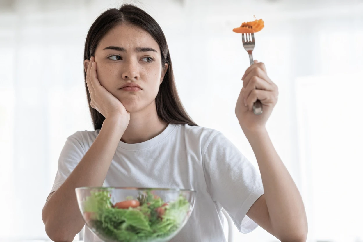 6 Subtle Warning Signs of Ovarian Cancer That Many Women Overlook
